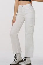 Load image into Gallery viewer, Straight Leg Jeans with Pockets
