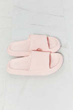 Load image into Gallery viewer, MMShoes Arms Around Me Open Toe Slide in Pink
