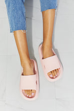 Load image into Gallery viewer, MMShoes Arms Around Me Open Toe Slide in Pink
