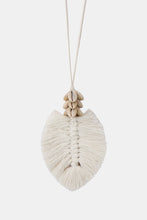 Load image into Gallery viewer, Leaf Macrame Pendant Necklace
