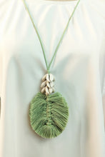 Load image into Gallery viewer, Leaf Macrame Pendant Necklace
